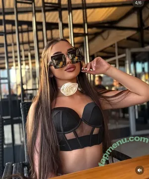 Tanyushenkaaa nude photo #0001