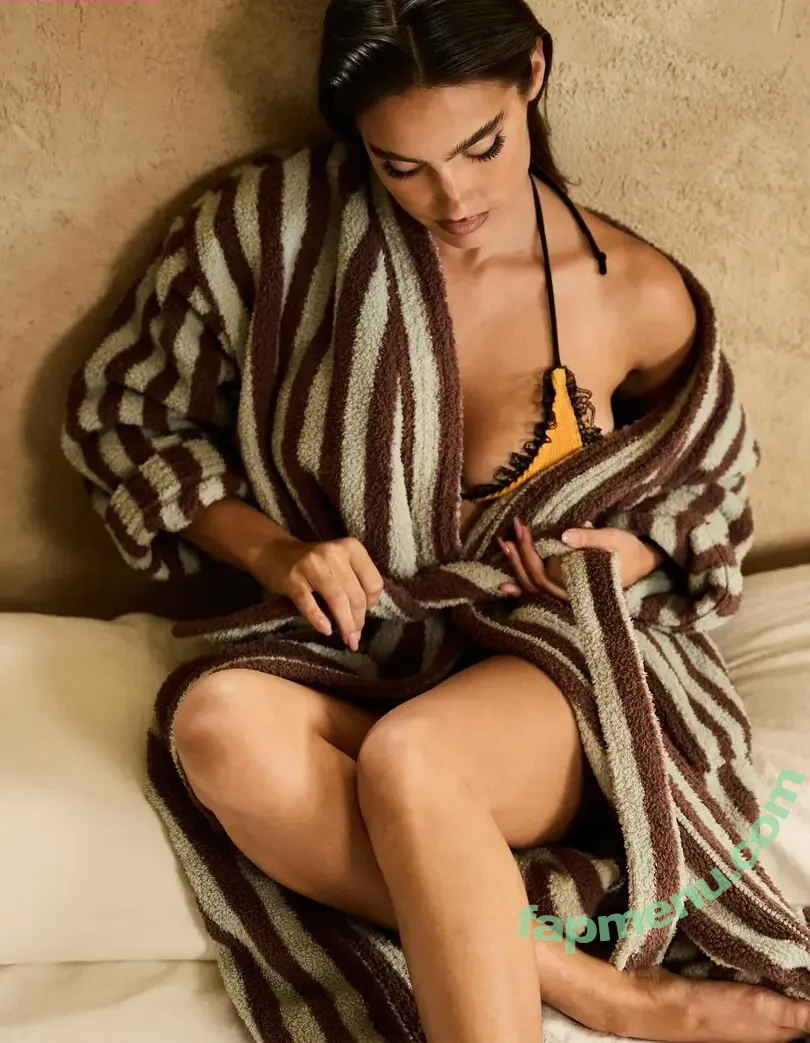 Tao Wickrath nude photo #0444 (taowickrath)