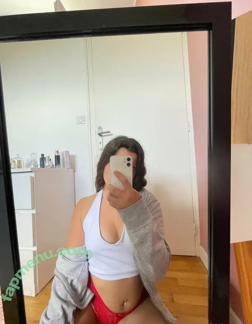 tapetitebarbie nude photo #0054 (miafoxxmia)