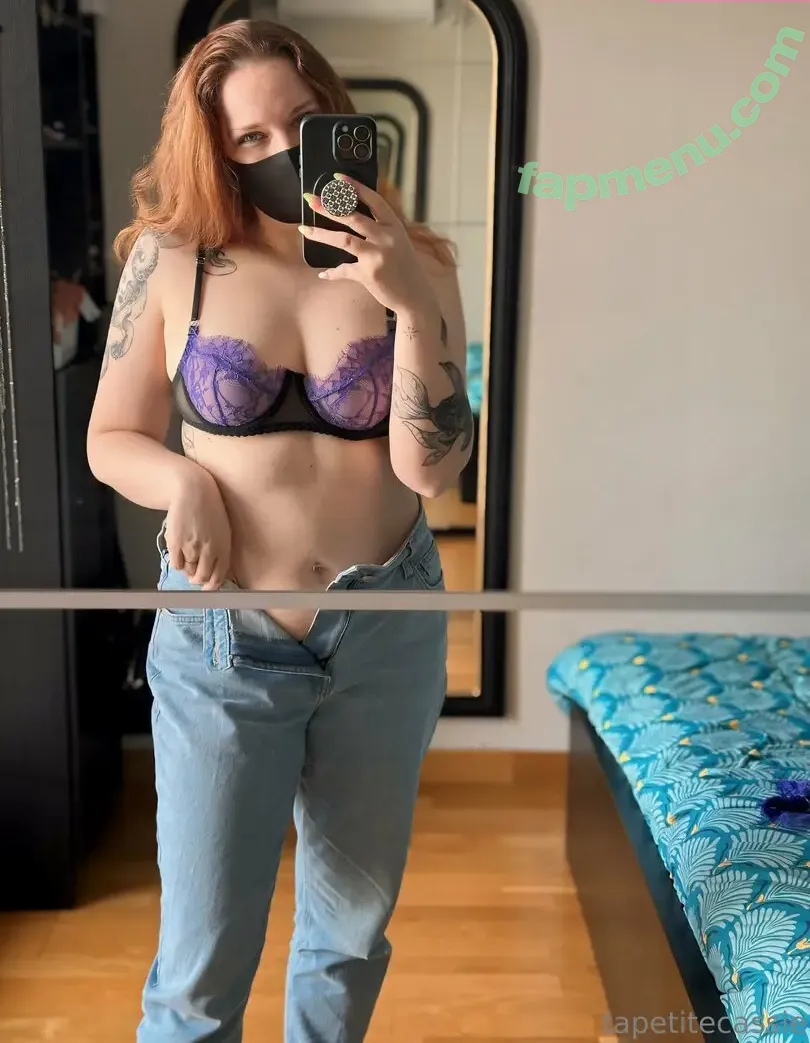 tapetitecassiefree nude photo #0008 (tapetitecassiefree)