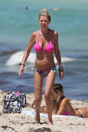 Tara Reid / TaraReid nude photo #0045