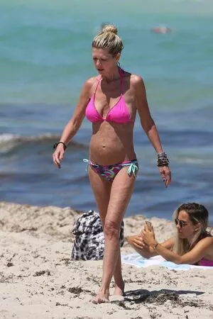 Tara Reid / TaraReid nude photo #0049