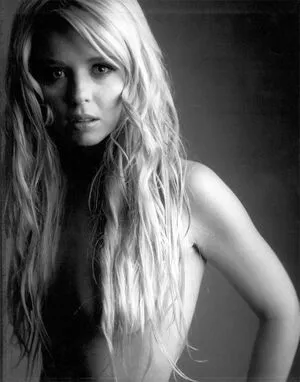 Tara Reid / TaraReid nude photo #0169