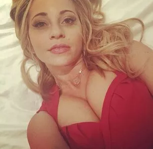 Tara Strong / tarastrong nude photo #0001