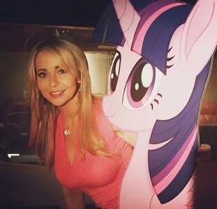 Tara Strong / tarastrong nude photo #0050