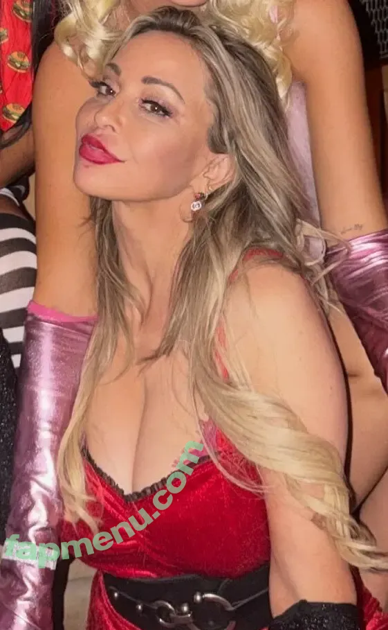 Tara Strong nude photo #0196 (tarastrong)