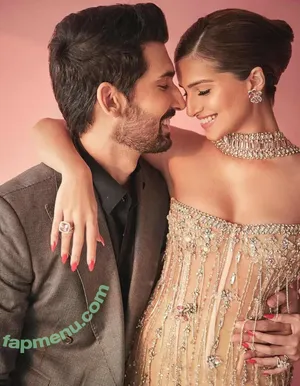 Tara Sutaria / tarasutaria nude photo #0059