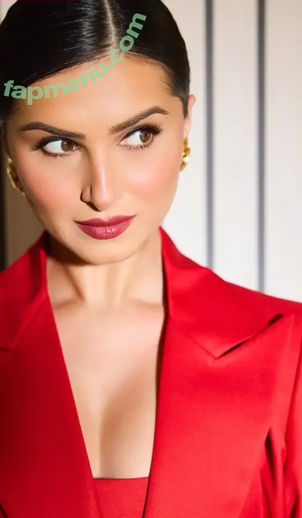 Tara Sutaria nude photo #0045 (tarasutaria)