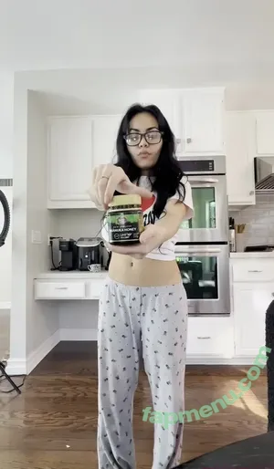 Tara Yummy / taratasty / tarayummyy nude photo #0816