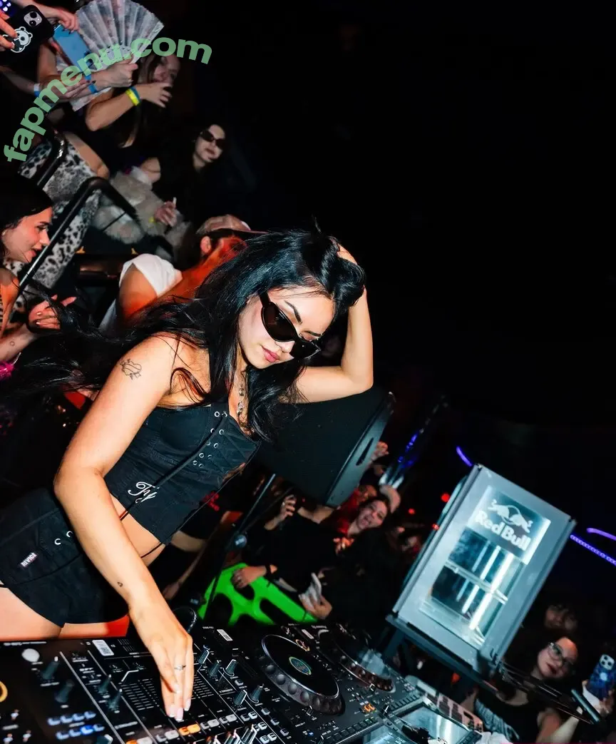 Tara Yummy nude photo #0800 (taratasty / tarayummyy)