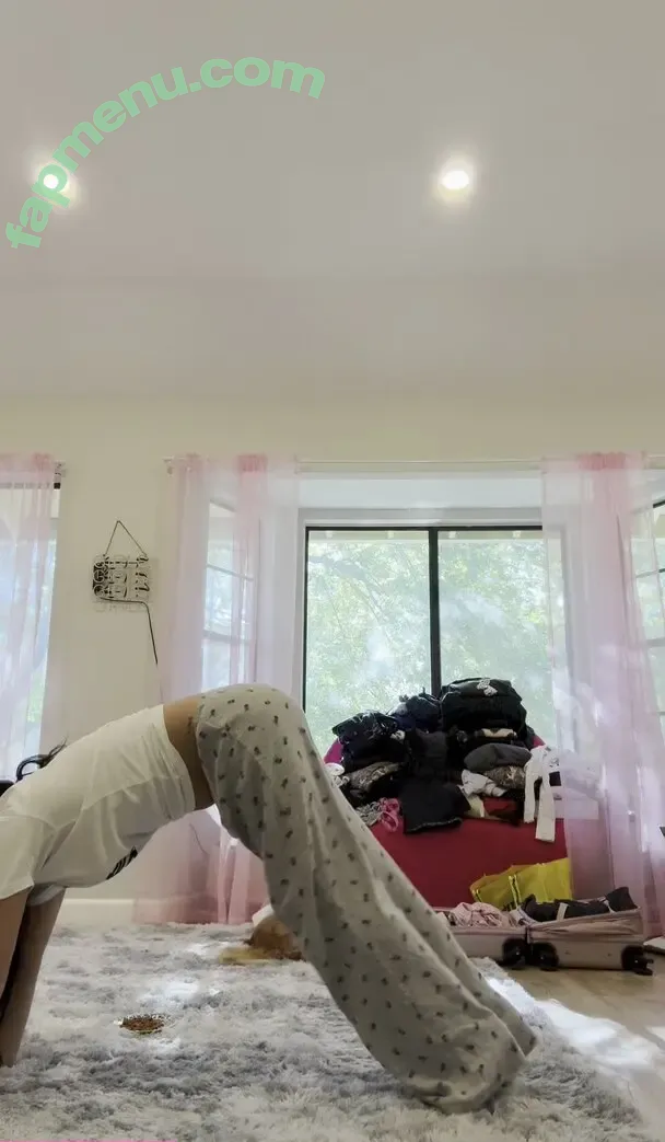 Tara Yummy nude photo #0815 (taratasty / tarayummyy)