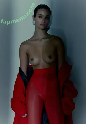 Tara Zoe Woltjes / tarazoewoltjes nude photo #0023