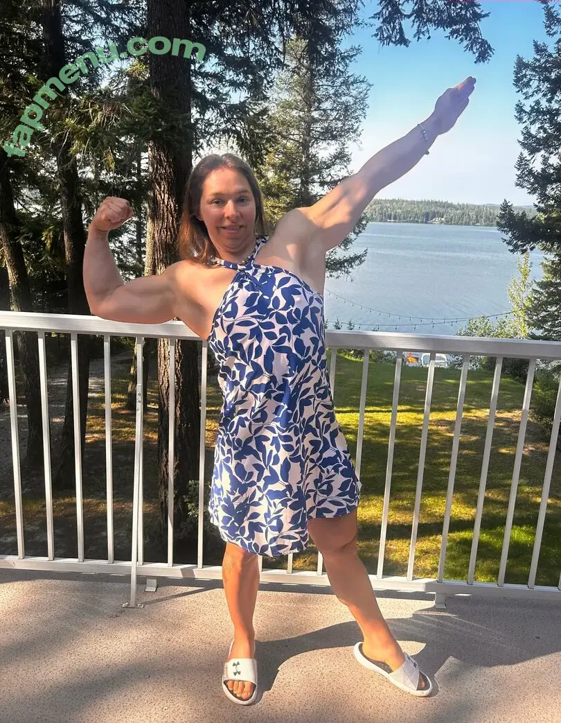 taragreenwebber nude photo #0016 (taragreenwebber)