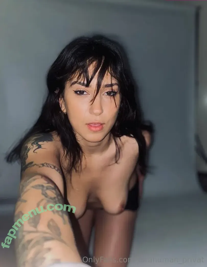 tarahuman_privat nude photo #0005 (tara_human_offiziell_3)