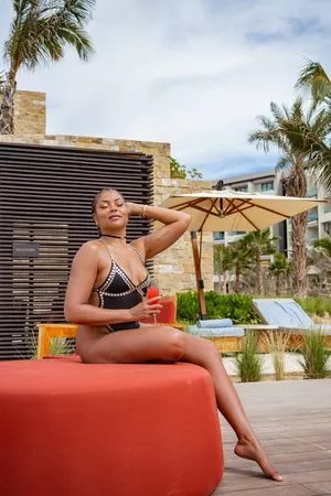 Taraji P. Henson / tarajiphenson nude photo #0013