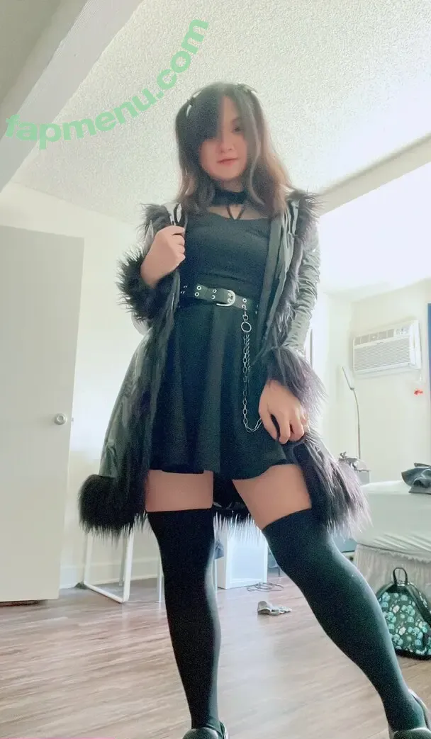 tarantunya nude photo #0091 (Reina / reina.xo / yousoromi)