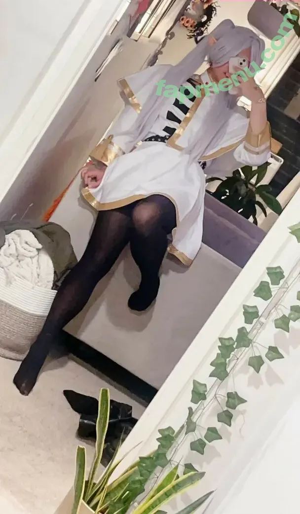 tarantunya nude photo #0122 (Reina / reina.xo / yousoromi)