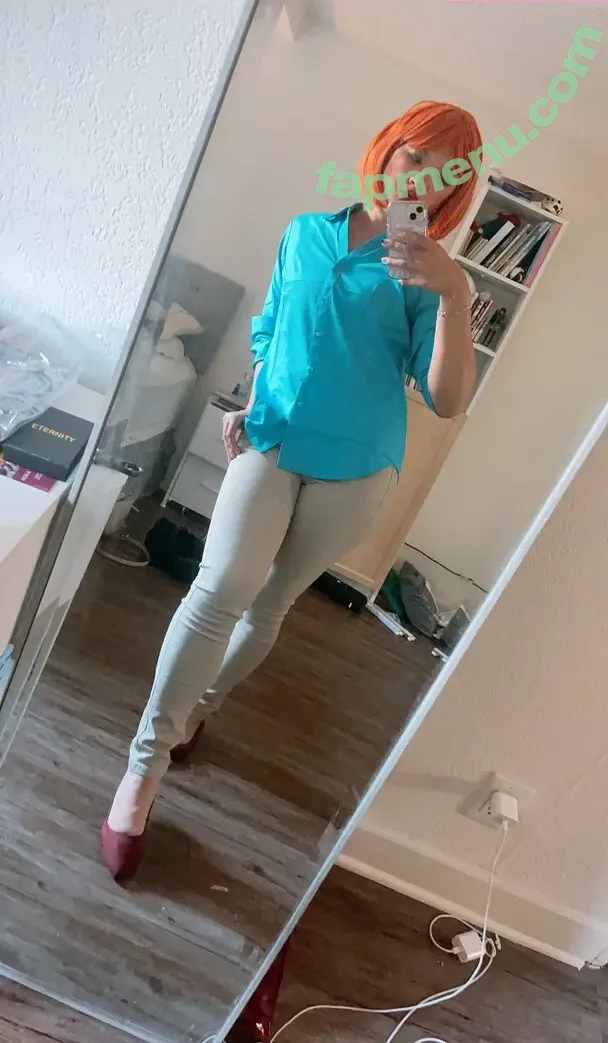 tarantunya nude photo #0341 (Reina / reina.xo / yousoromi)