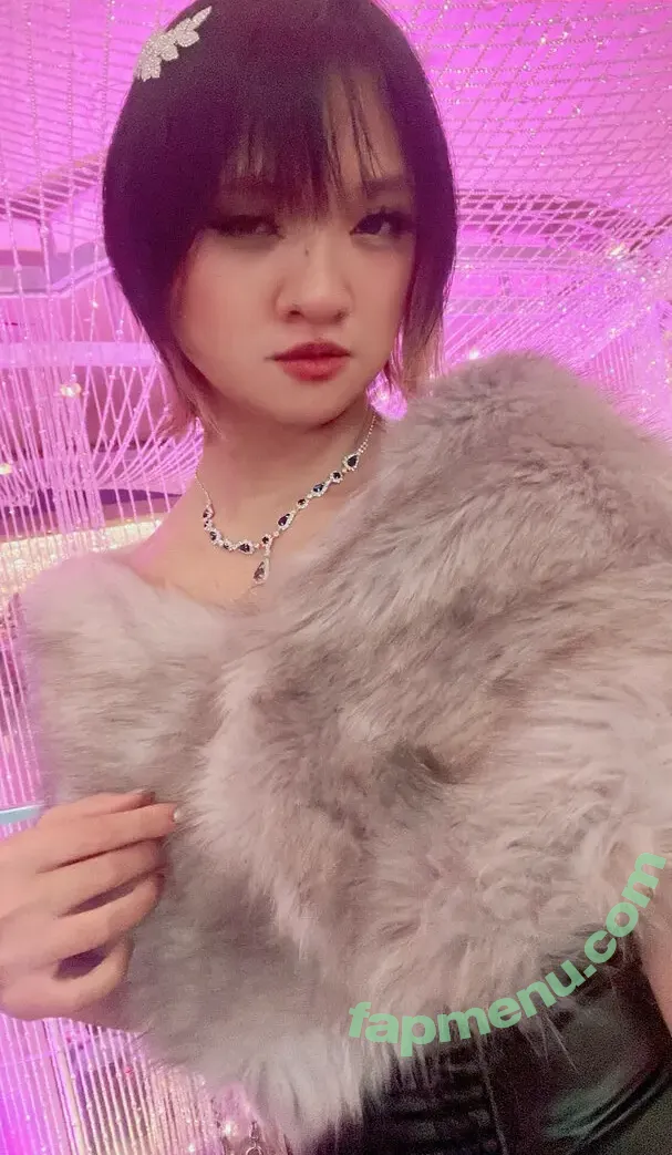 tarantunya nude photo #0373 (Reina / reina.xo / yousoromi)