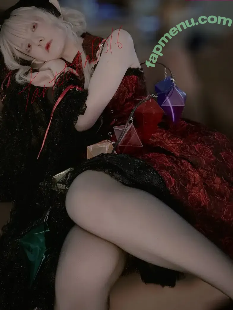 tartetatin0516 nude photo #0013 (nekooo0717)