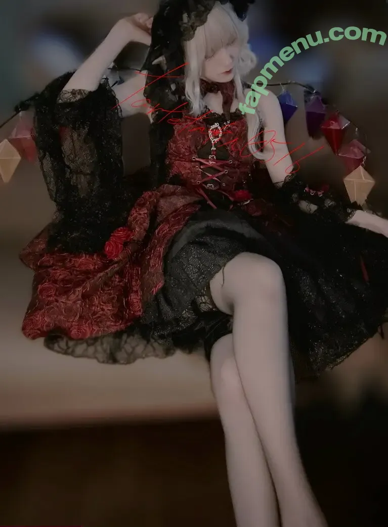 tartetatin0516 nude photo #0016 (nekooo0717)