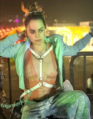 Taryn Manning / TarynManninng / tarynmanning / tinygurly nude photo #0143