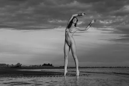 Taryn Terrell / iamtarynterrell / mercedesterrell nude photo #0006