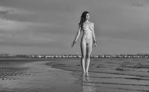 Taryn Terrell / iamtarynterrell / mercedesterrell nude photo #0009