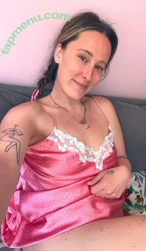 Tashabailes / tasha_m_b nude photo #0018