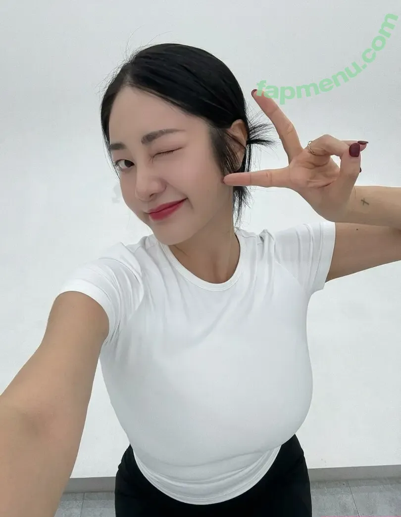 Tashay0ung nude photo #0003 (Tashay0ung)