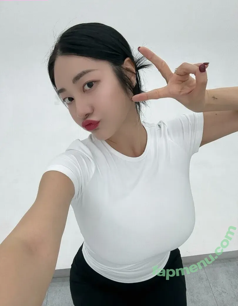 Tashay0ung nude photo #0004 (Tashay0ung)