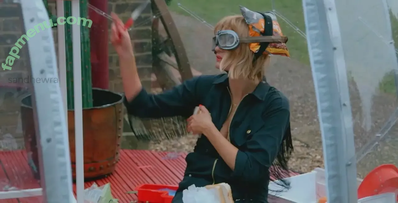 Taskmaster Women nude photo #0299 (jessicaknappett)