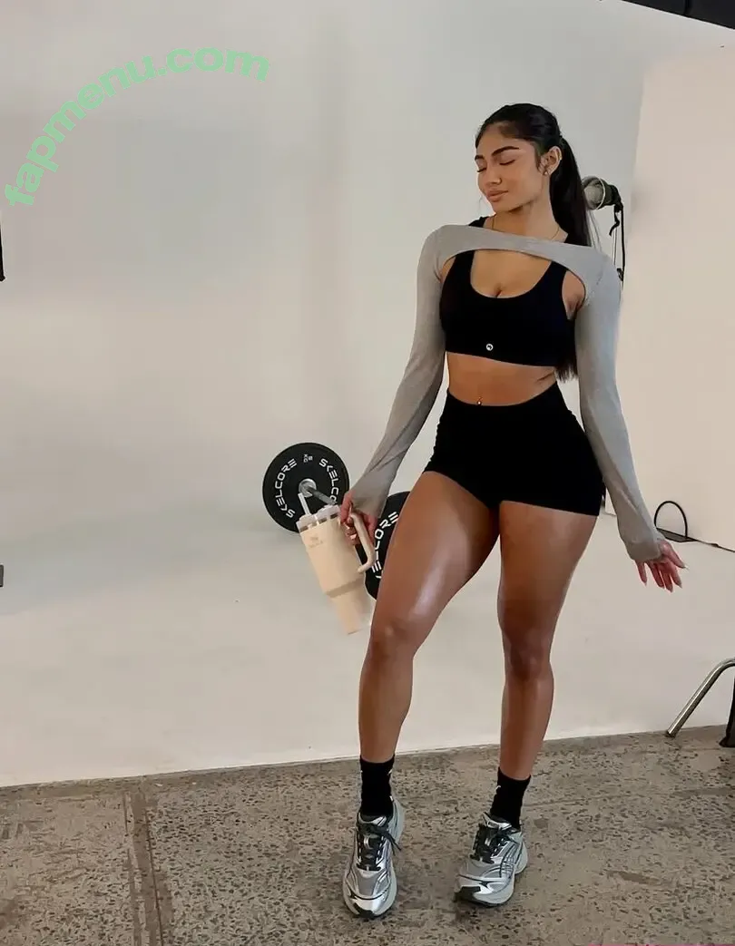 _.tasshhh nude photo #0013 (Tascia Tiyah k)