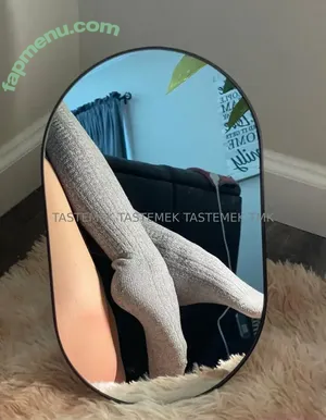 tastemek / kelsahem nude photo #0002