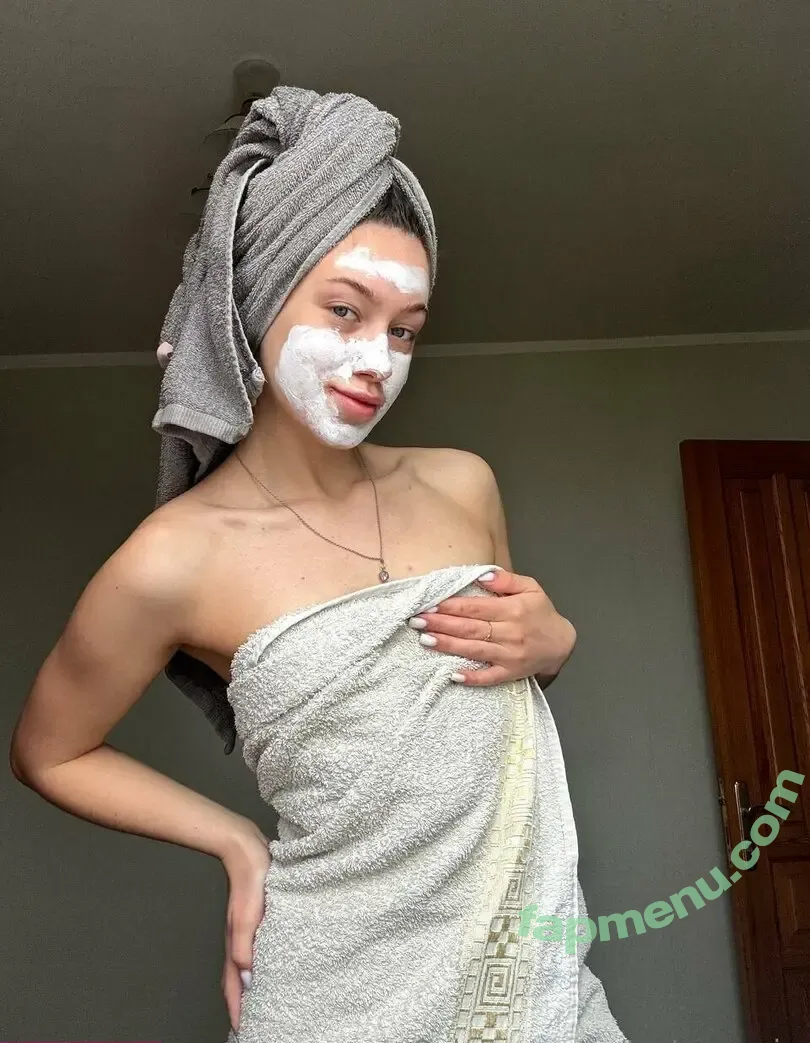 tasty_marie nude photo #0387 (Marie / tastymarie__)