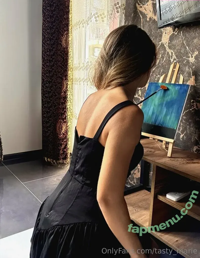 tasty_marie nude photo #0417 (Marie / tastymarie__)
