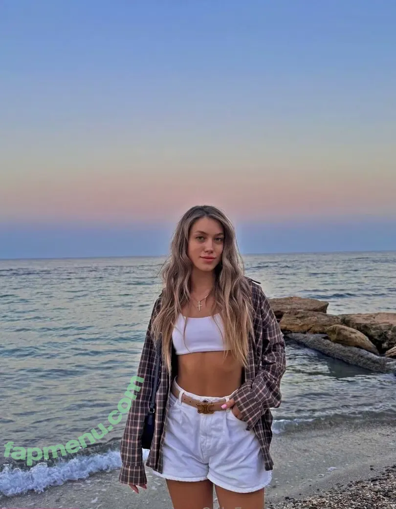 tasty_marie nude photo #0418 (Marie / tastymarie__)