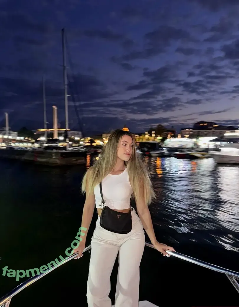 tasty_marie nude photo #0462 (Marie / tastymarie__)