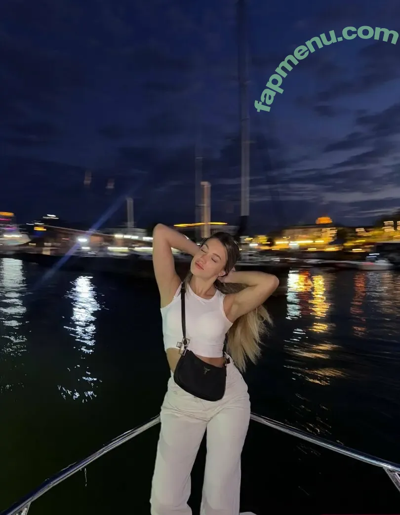 tasty_marie nude photo #0463 (Marie / tastymarie__)