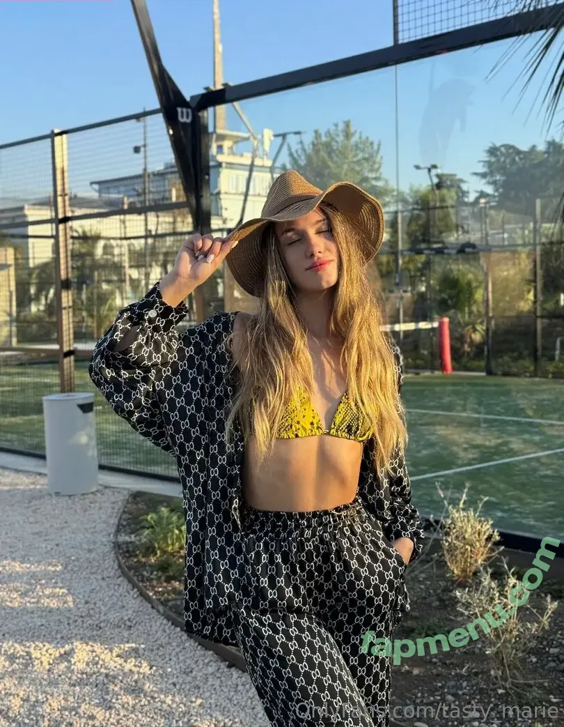 tasty_marie nude photo #0476 (Marie / tastymarie__)