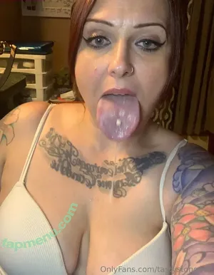  nude photo #0004
