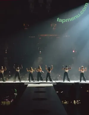 Tate McRae / tatemcrae / u41351078 nude photo #2273