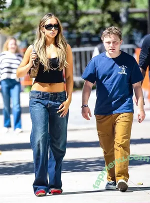 Tate McRae / tatemcrae / u41351078 nude photo #2386