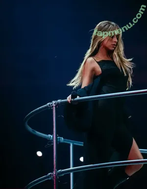 Tate McRae / tatemcrae / u41351078 nude photo #2454