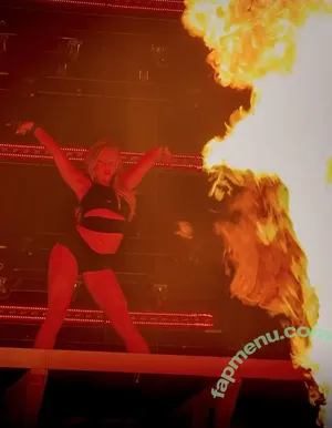 Tate McRae / tatemcrae / u41351078 nude photo #2785