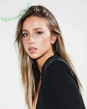 Tate McRae / tatemcrae / u41351078 nude photo #2864