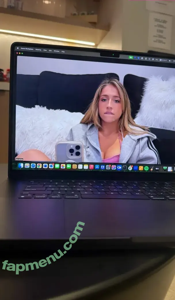 Tate McRae nude photo #2286 (tatemcrae / u41351078)