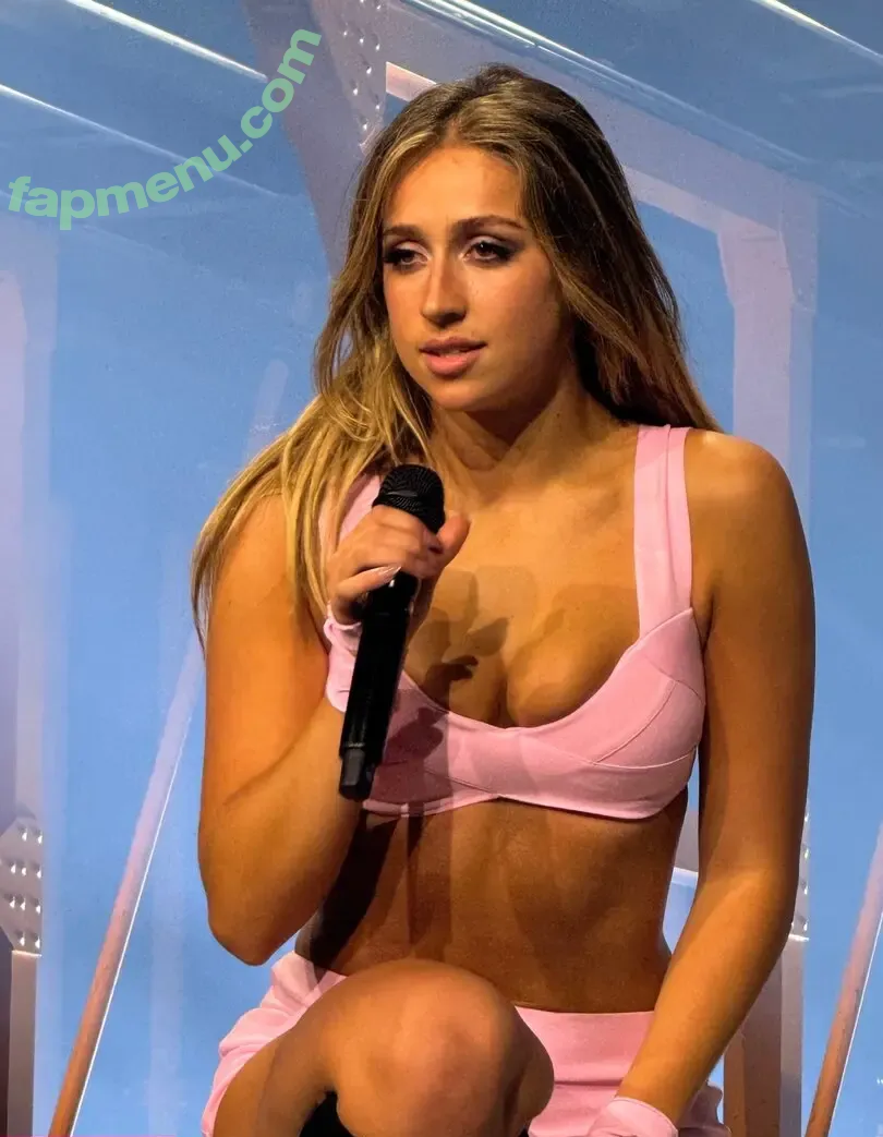 Tate McRae nude photo #2360 (tatemcrae / u41351078)