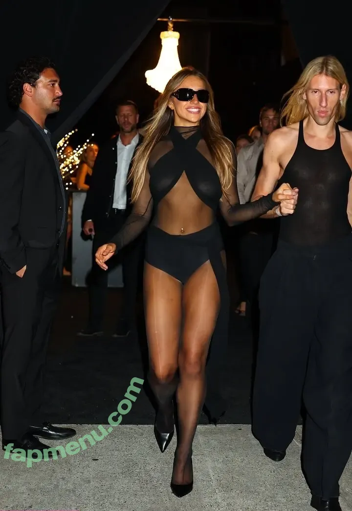 Tate McRae nude photo #2377 (tatemcrae / u41351078)