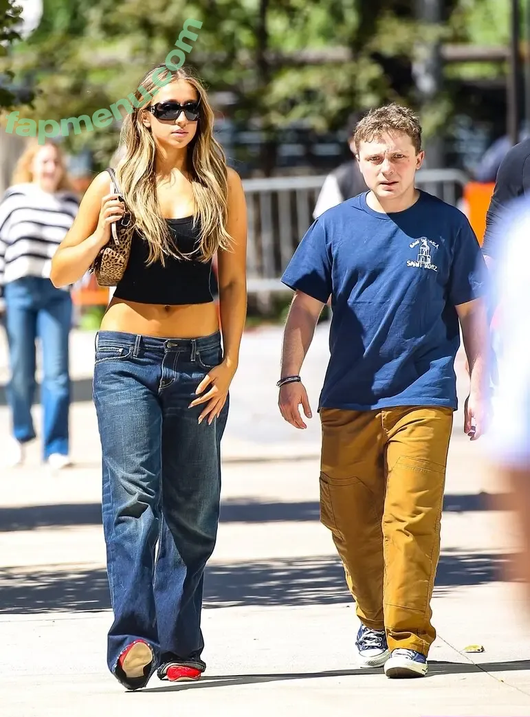 Tate McRae nude photo #2388 (tatemcrae / u41351078)